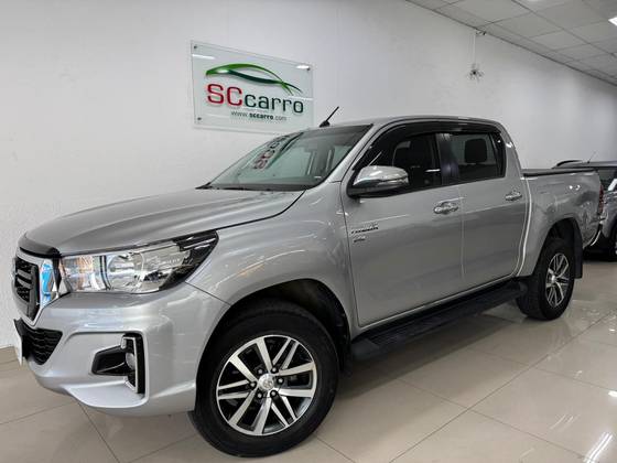 TOYOTA HILUX 2.7 SRV 4X2 CD 16V FLEX 4P AUTOMÁTICO TOYOTA HILUX 2.7 SRV 4X2 CD 16V FLEX 4P AUTOMÁTICO